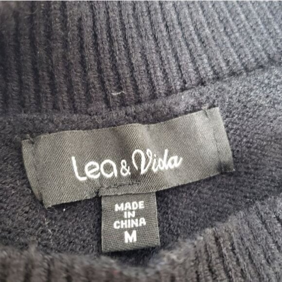 LEA & VIOLA Black Faux Fur Pocket Tunic Sweater - Picture 9 of 11